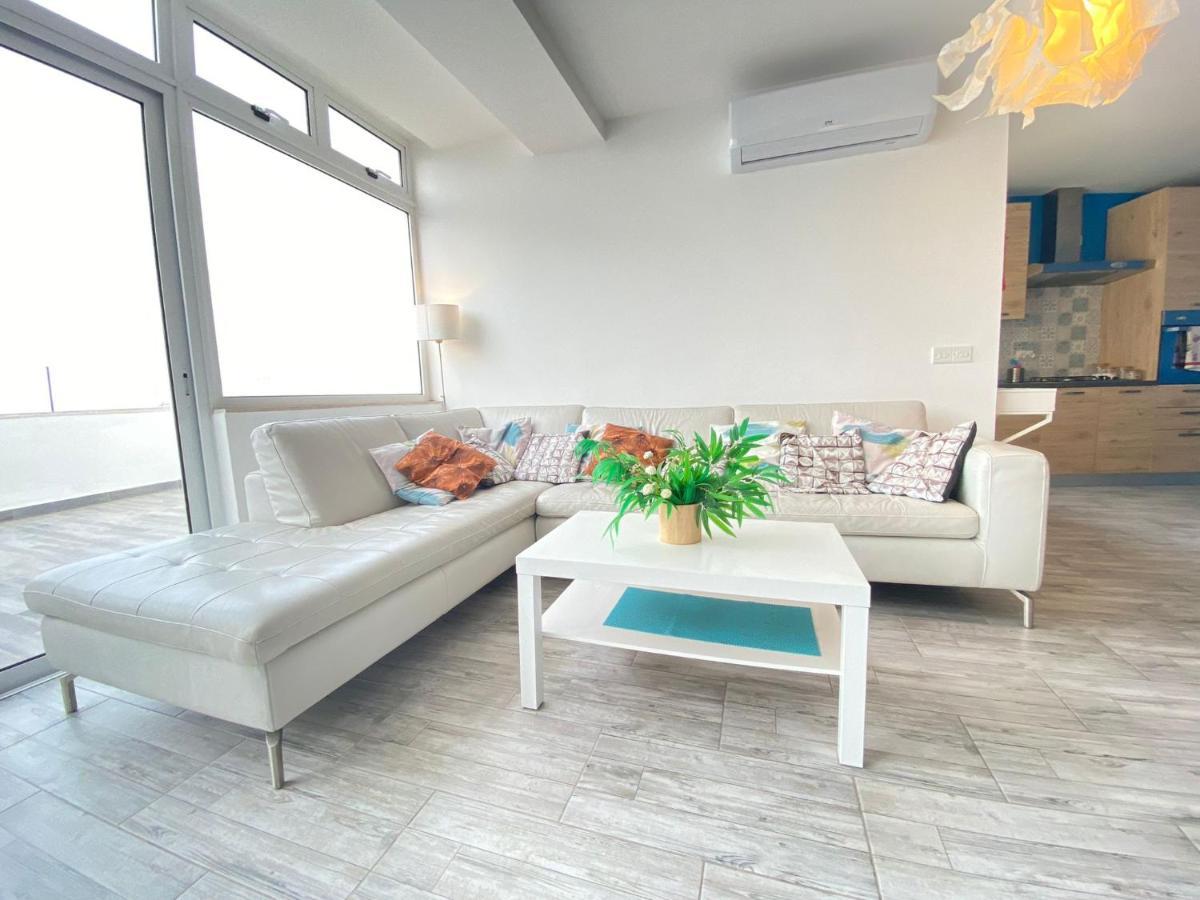 Apartmán Penthouse "Maltese Scent" Mellieħa Exteriér fotografie
